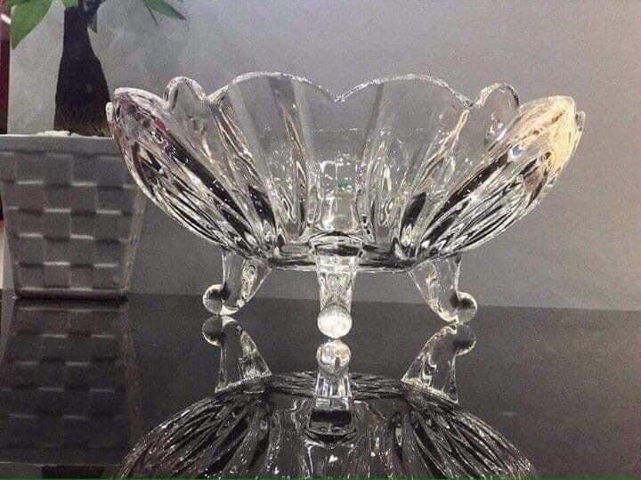 ĐĨA THỦY TINH 3 CHÂN TRẮNG CAO CẤP