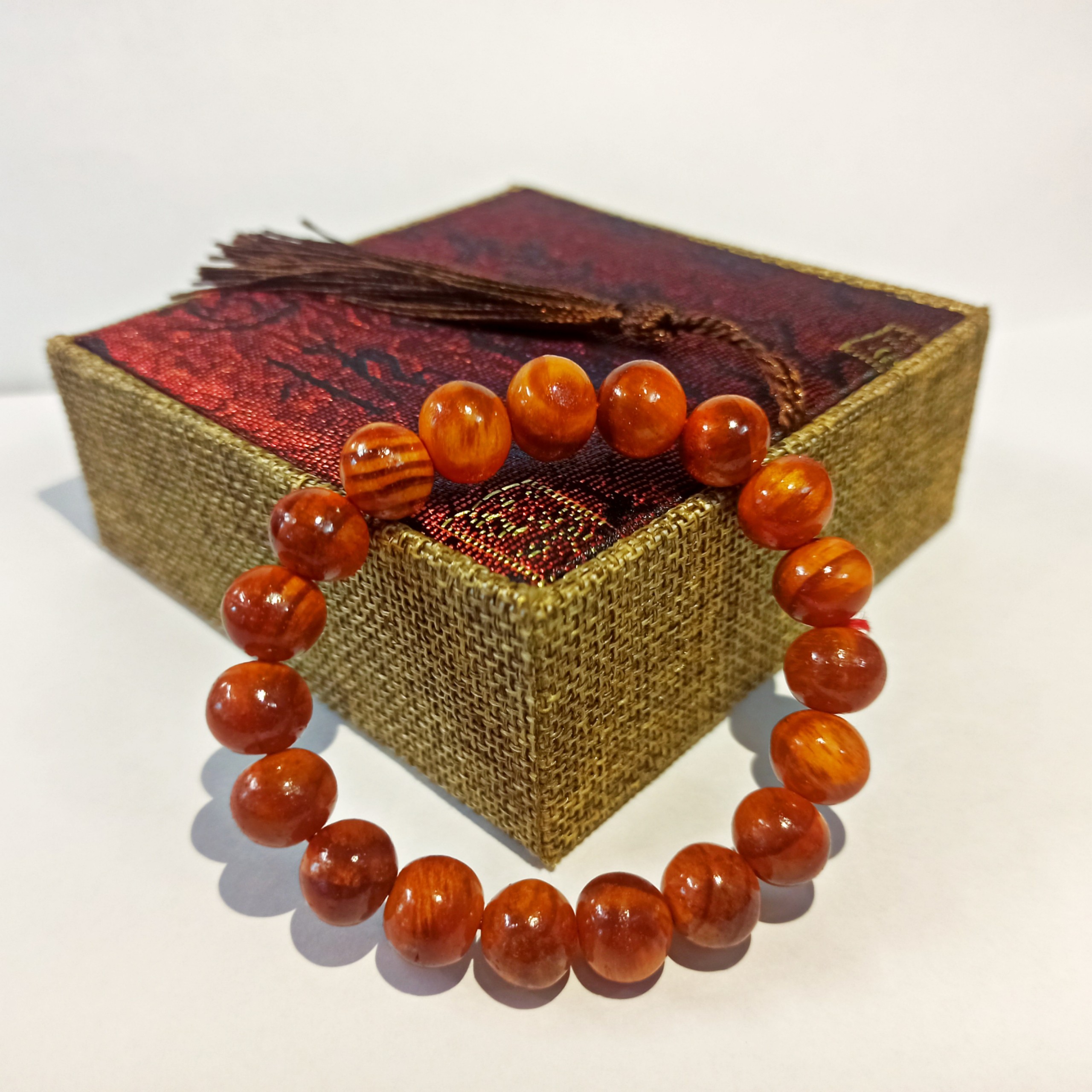 Vòng tay gỗ - Vòng phong thủy gỗ Huyết Rồng cho người mệnh Hỏa 10ly