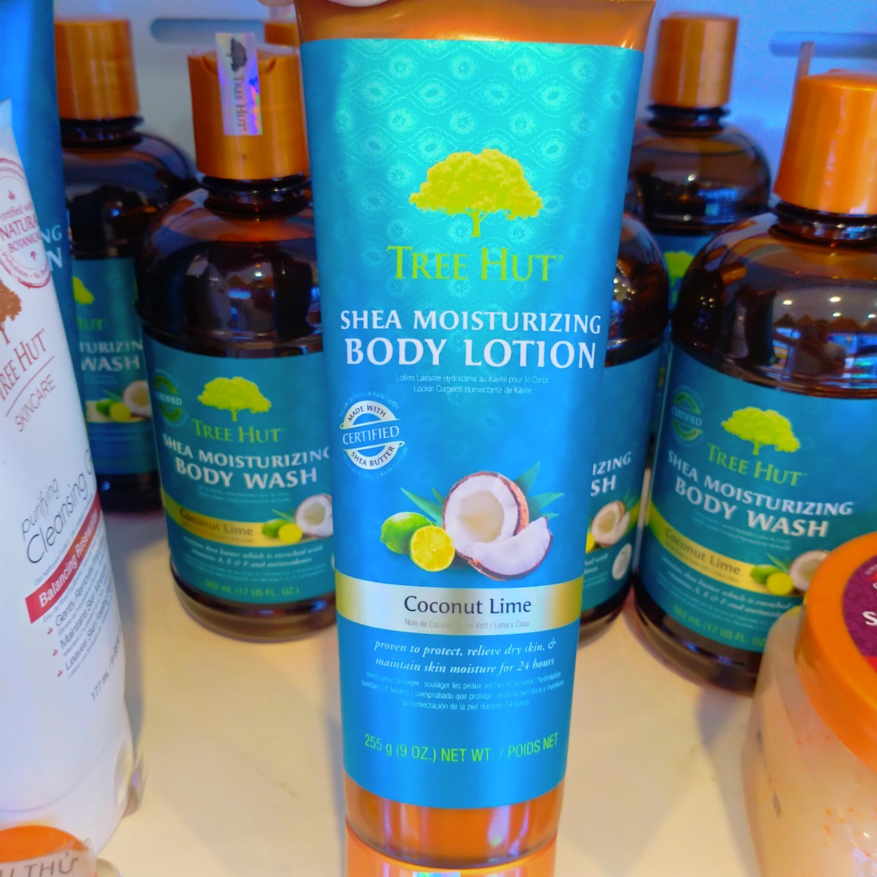Sữa Dưỡng Thể Khóa Ẩm 24h Tree Hut Shea Moisturizing Body Lotion Coconut Lime - Kem Dưỡng Body Tree Hut