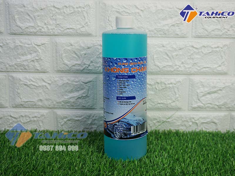 Dung dịch rửa xe bọt tuyết không chạm Ventek 1 lít