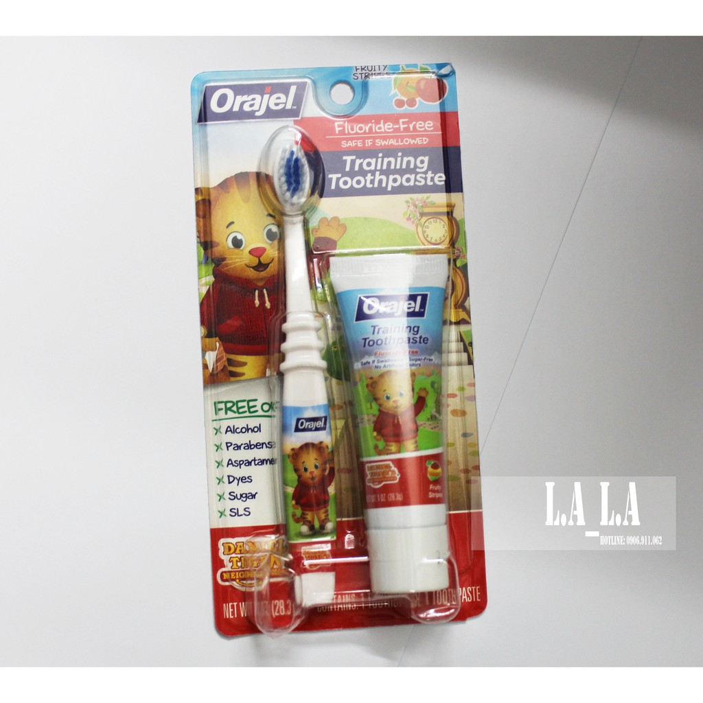Kem Đánh Răng và bàn chải Cho Trẻ Em Orajel Training Toothpaste
