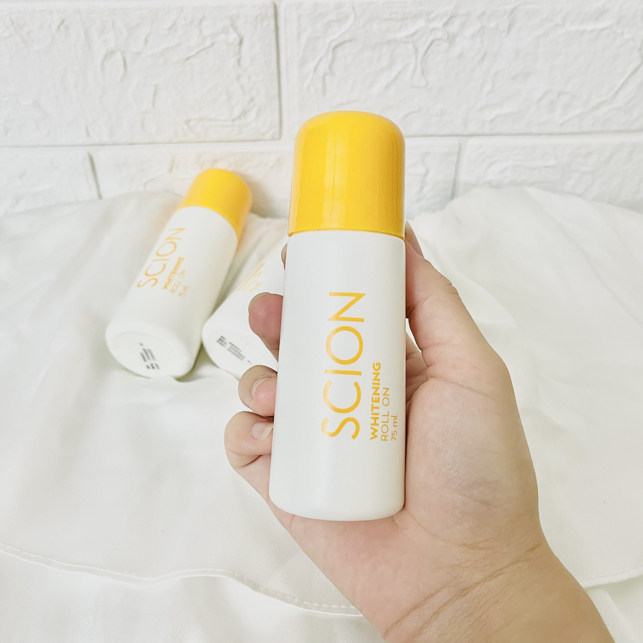 Lăn khử mùi trắng da Sicon mẫu mới