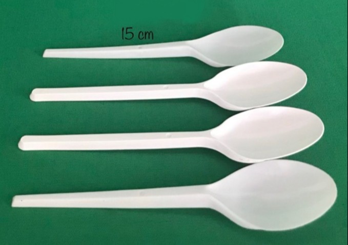 500 cái muỗng nhựa trắng
