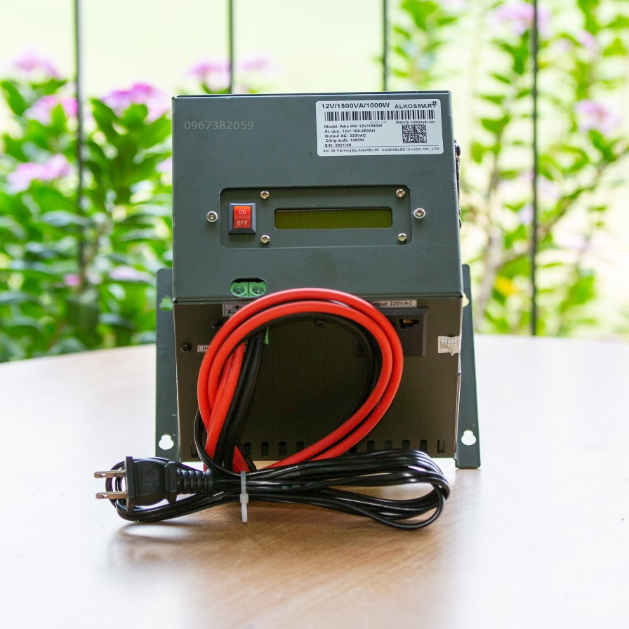 Máy kích điện bình ắc quy 12v lên 220v sóng sine chuẩn, hàng nhật bản 1.500va/1.000w kiêm sạc ắc quy tự ngắt - bảo hành 6 tháng