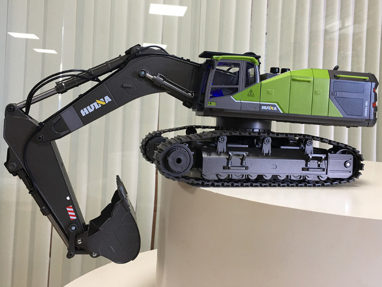 MÁY XÚC HUINA 1593, BẢN NÂNG CẤP TRỤC VÍT CHÍNH HÃNG TỪ NHÀ MÁY HUINA