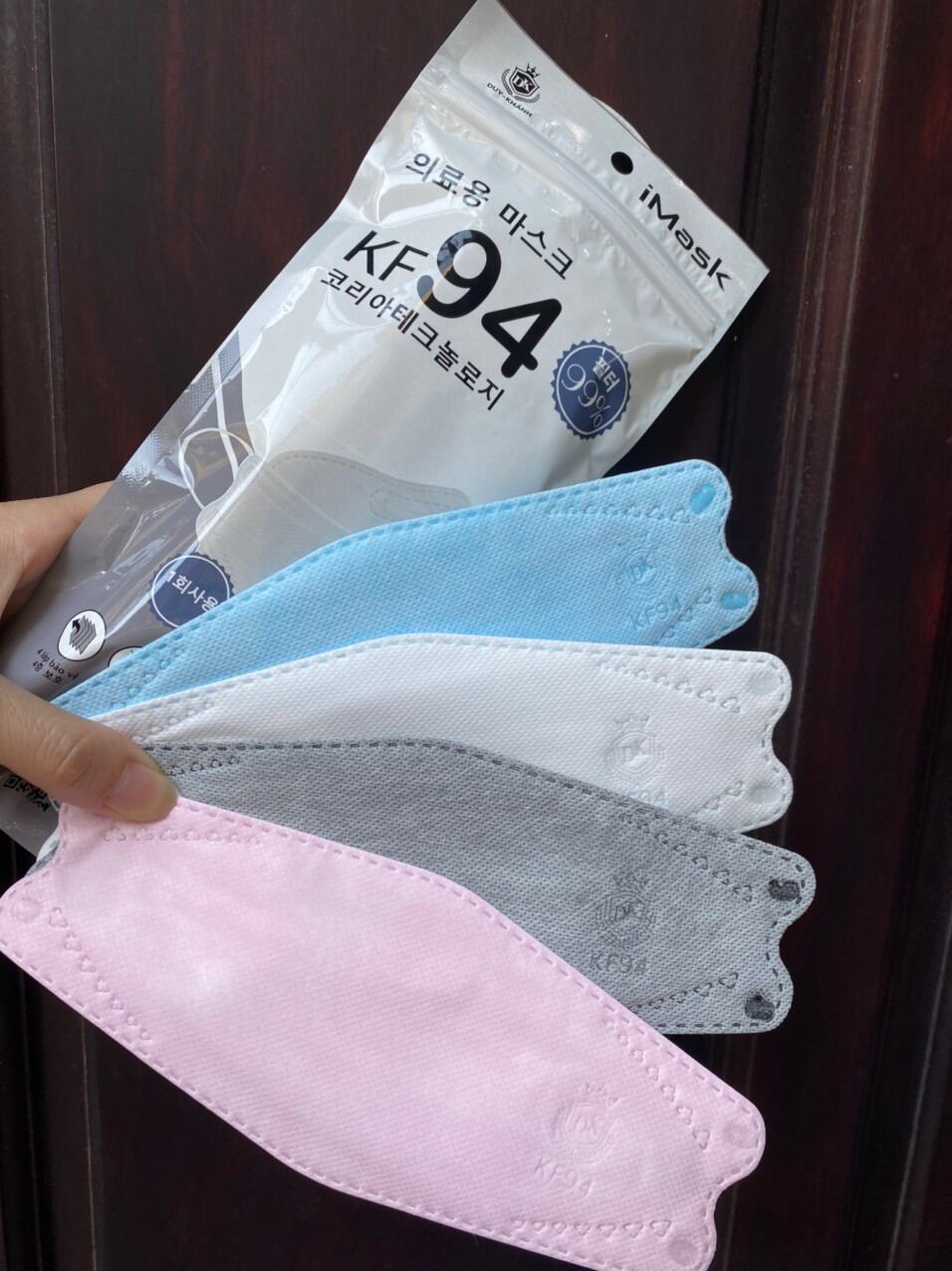 Sỉ 300 chiếc khẩu trang y tế kf94 duy khánh