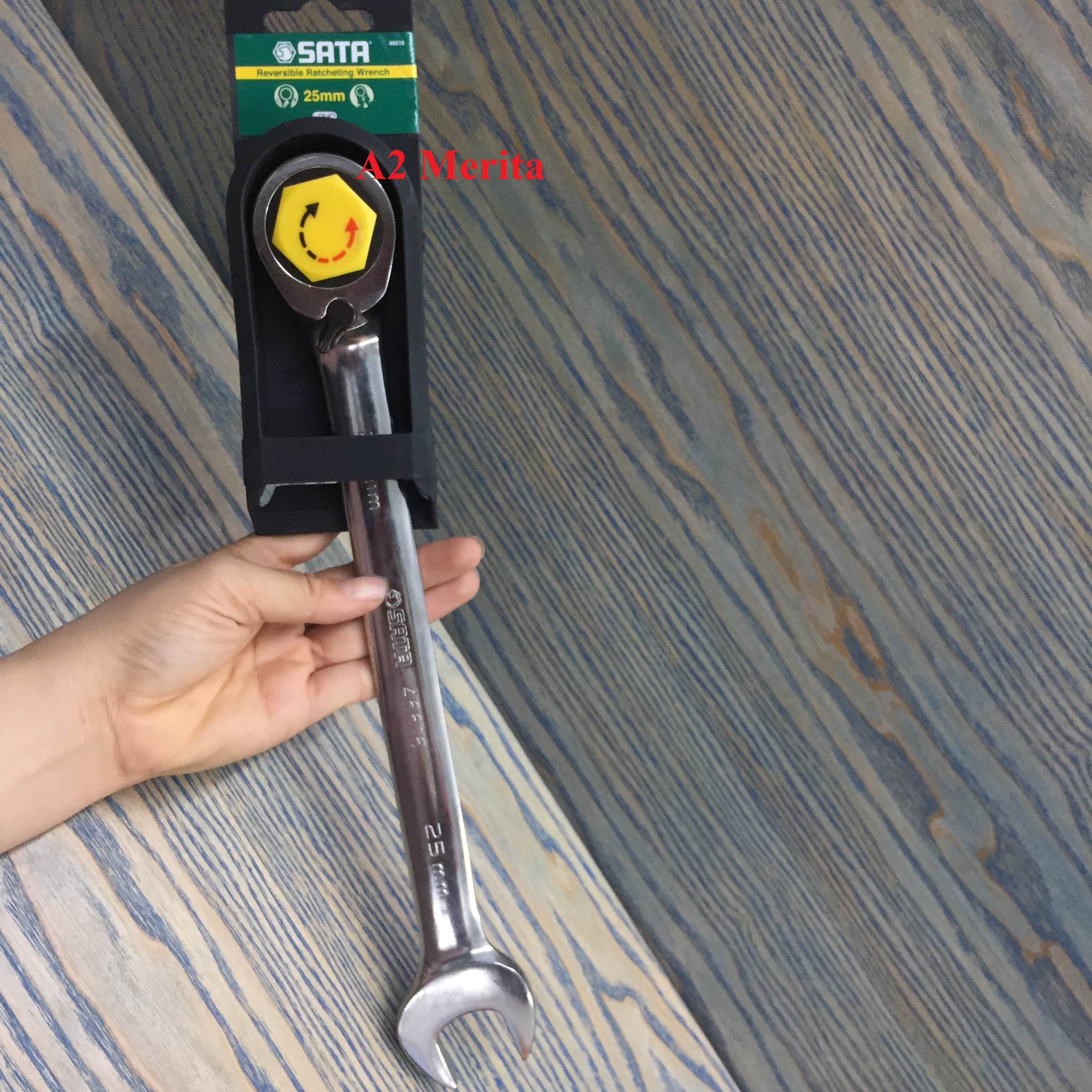 Cờ lê vòng miệng tự động đảo chiều sata 25mm 46616