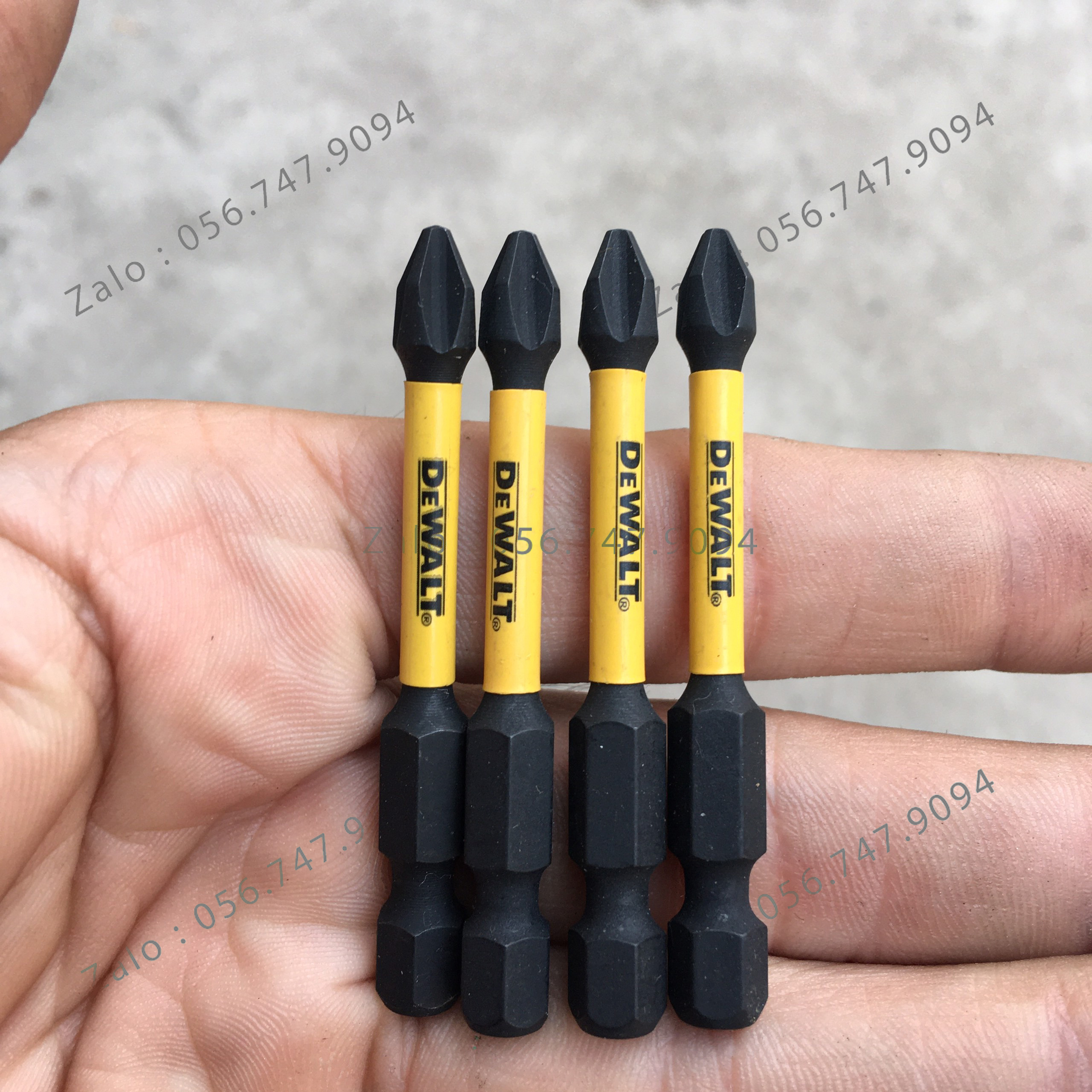 Mũi vít bake dewalt ph2 dài 5.8cm màu đen