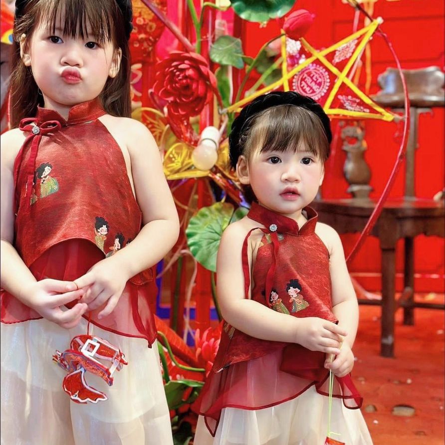Set yếm cách tân kèm quần lụa bé gái bồng bềnh công chúa siêu xinh kèm mấn cài