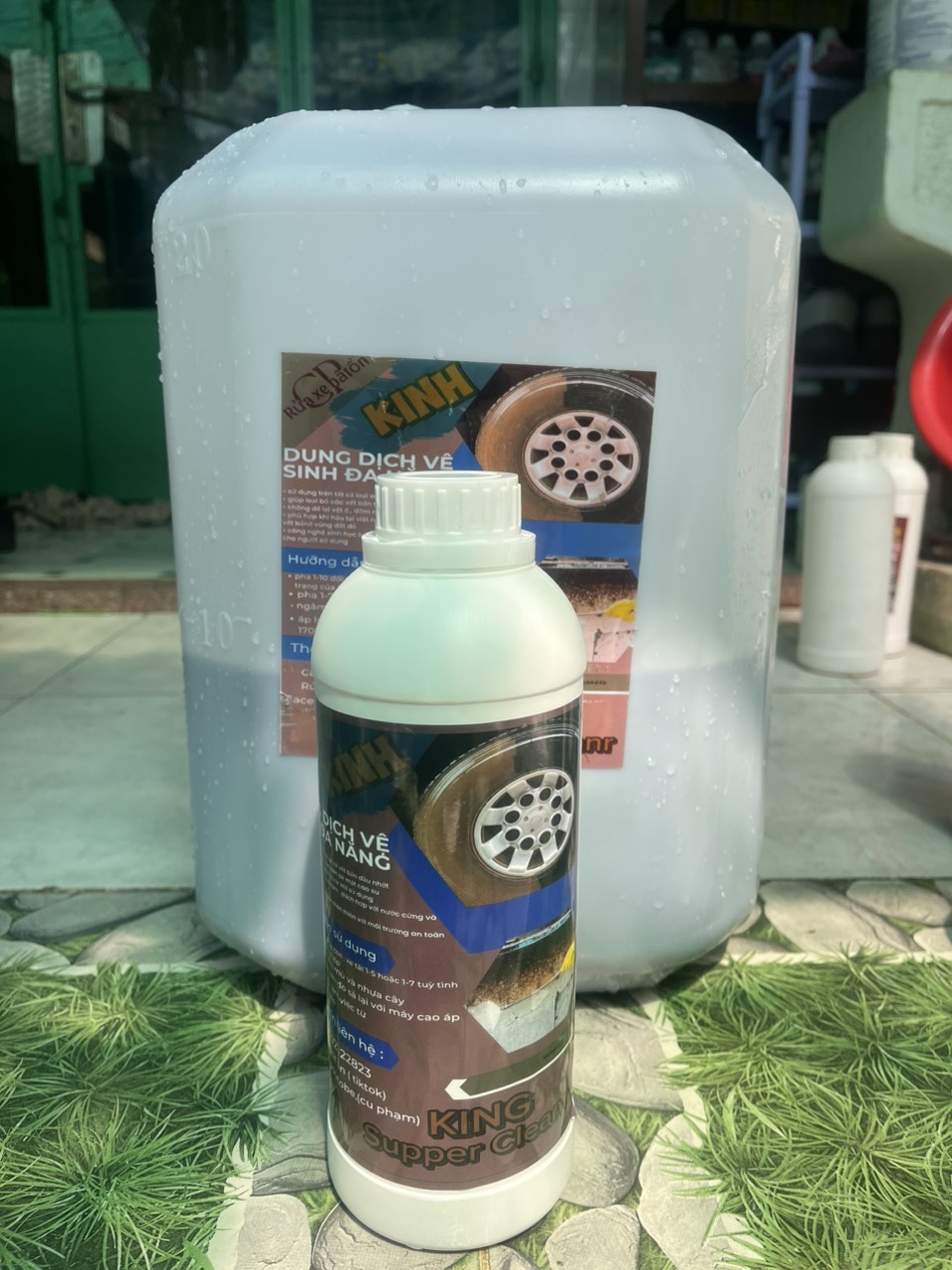 Dung dịch vệ sinh lốp xe
