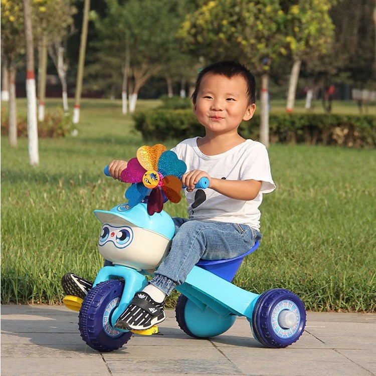 Xe đạp 3 bánh con kiến có đèn cho bé 2-4 tuổi