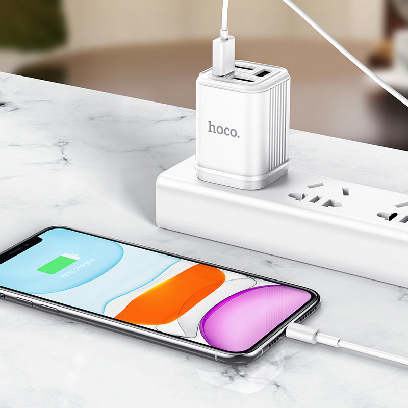 Củ sạc iphone hoco C84 có 4 cổng USB nguồn max 3.5A sạc nhanh và bền đẹp