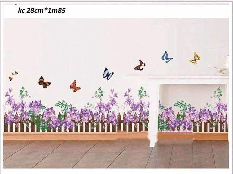 Decal dán chân tường hàng rào tím