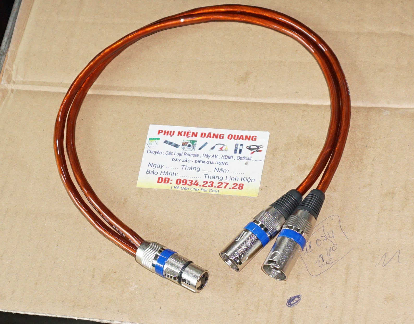 dây 1 đầu canon Cái ra 2 canon Đực dài 0.5m loại tốt