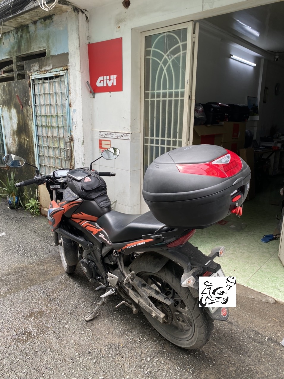 [HCM]Thùng givi E350N thùng xe GSX Bandit và baga Givi lắp cho xe GSX Bandit