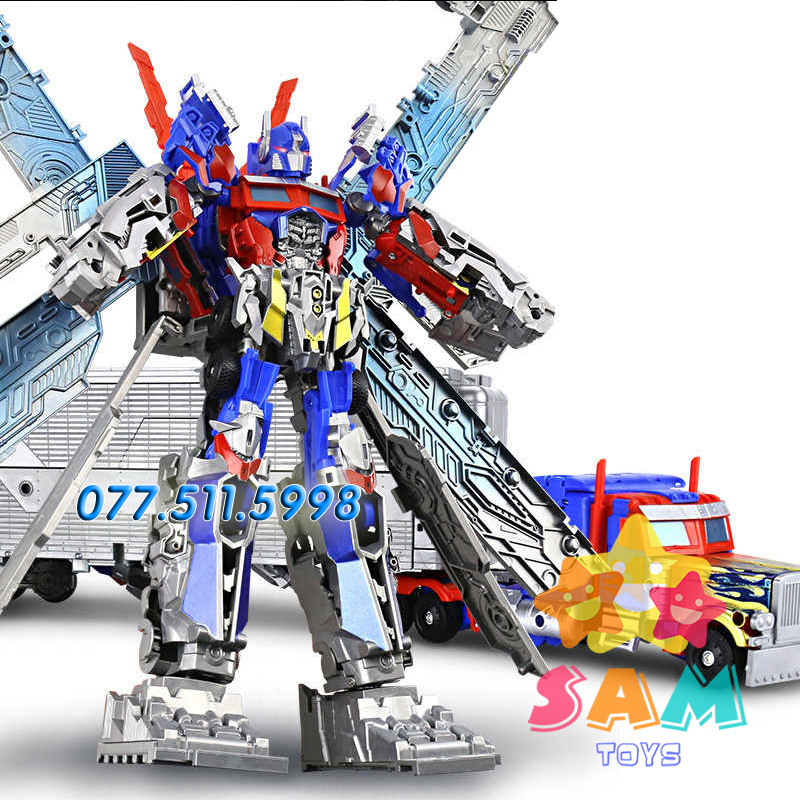 Mô hình Robot Optimus biến hình Jetway và Skyfire đẹp mắt.