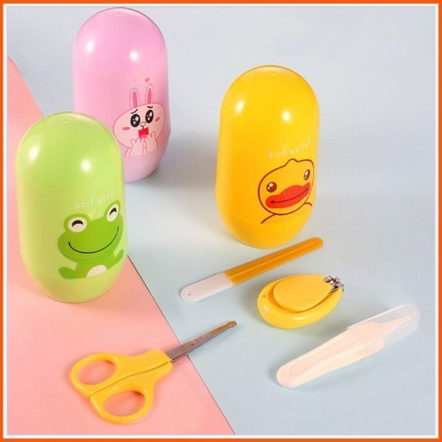 Bộ bấm móng tay sơ sinh 4 chi tiết ( kéo, bấm, rũa móng tay, gắp rỉ mũi cho bé )