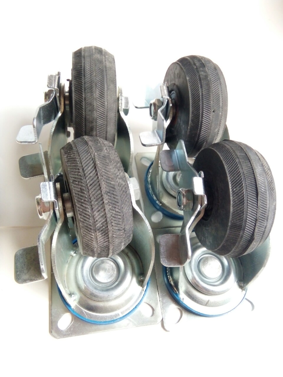 Bộ 4 bánh xe đẩy cao su 125mm xoay 360 độ - mituhome, chịu lực 500kg