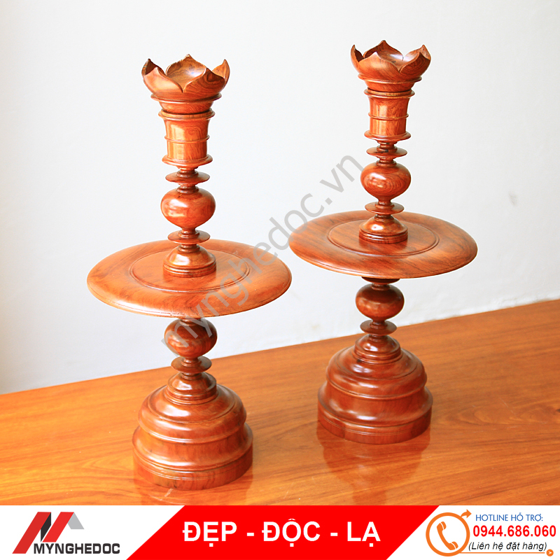 Chân đèn bàn thờ cặp chân đèn thờ bằng gỗ hương cao 50cm đường kính đĩa 25cm sản phẩm của Mỹ Nghệ Độc Shop