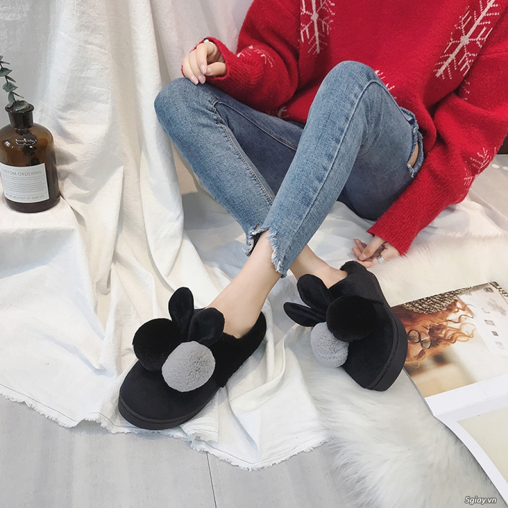 Dép lông tai thỏ siêu dễ thương mang trong nhà