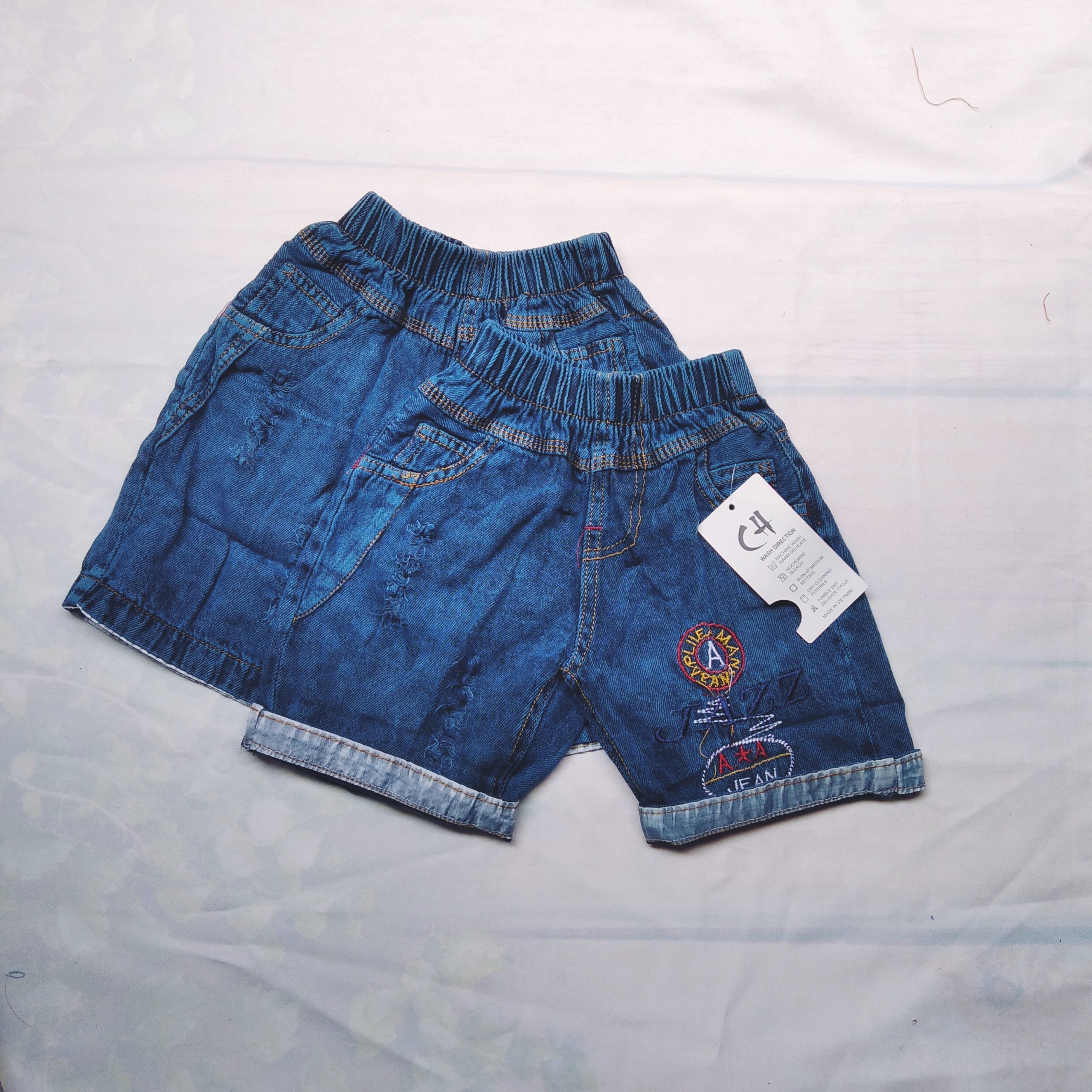 Quần jean short bé trai từ 8kg -15 kg