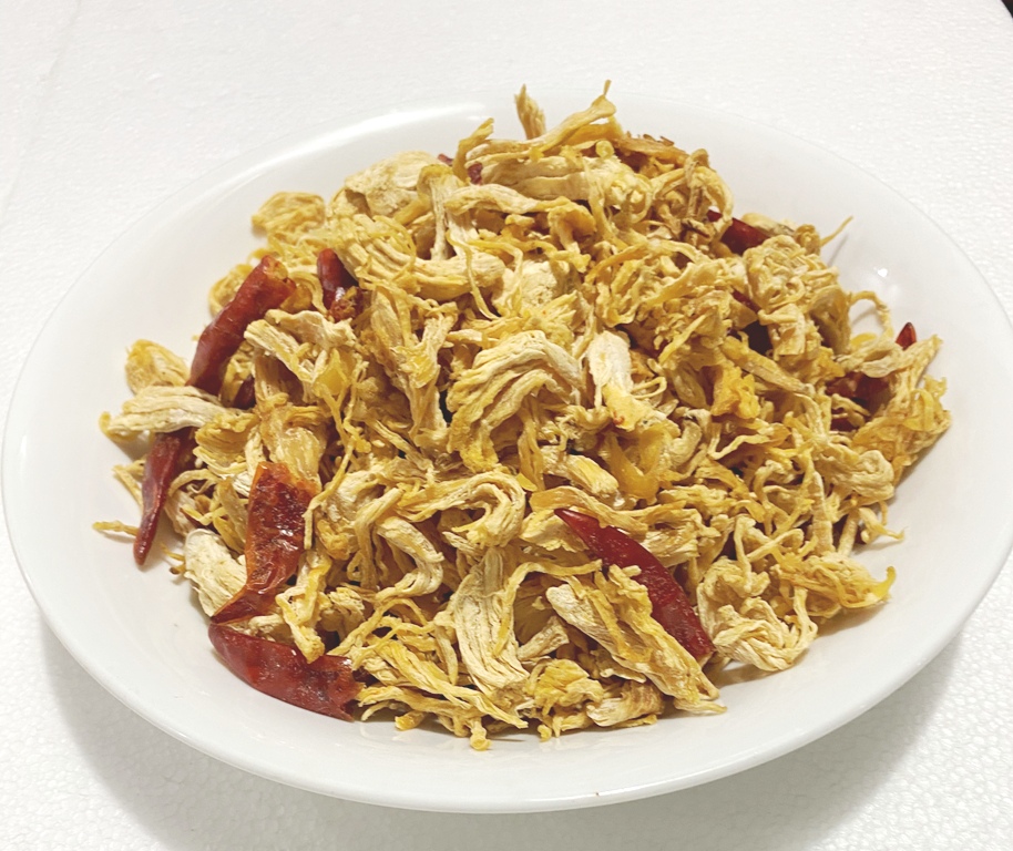 [HCM] 1kg Khô gà BƠ TỎI CAY Lày Hòa gồm: 2 bịch zipper 500g chế biến từ những nguyên liệu tươi mới đảm bảo vệ sinh an toàn thực phẩm.