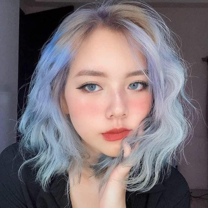 [HCM]lens xanh tây sử dụng 1 năm tặng kèm khây đựng