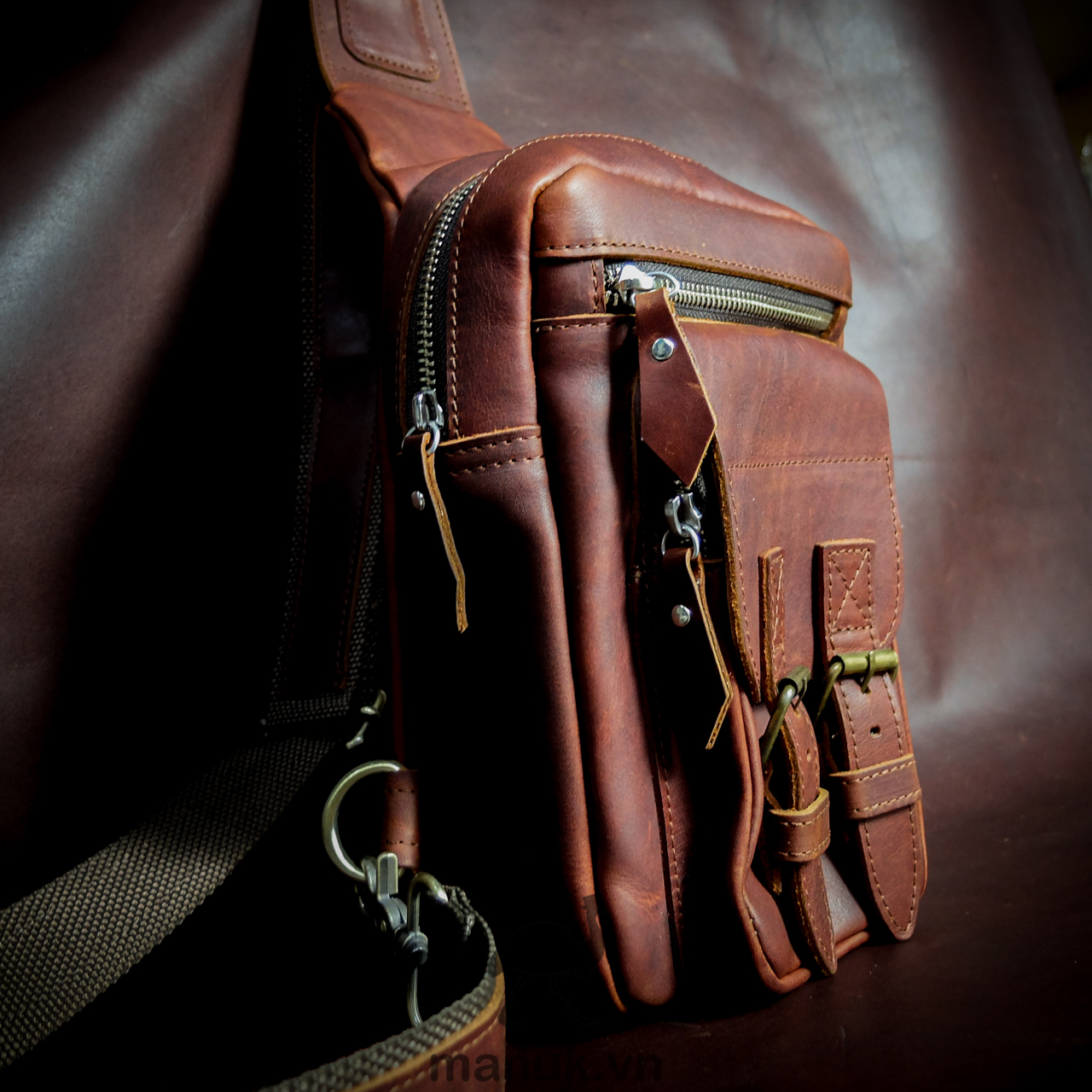 Túi chéo da bò sáp ngựa điên Biker - Manuk Leather Design