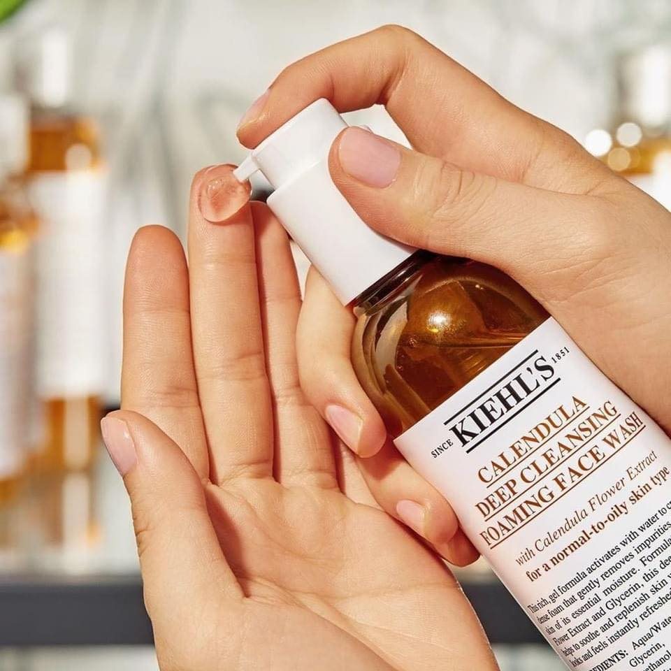 Sữa rửa mặt hoa cúc kiehl’s