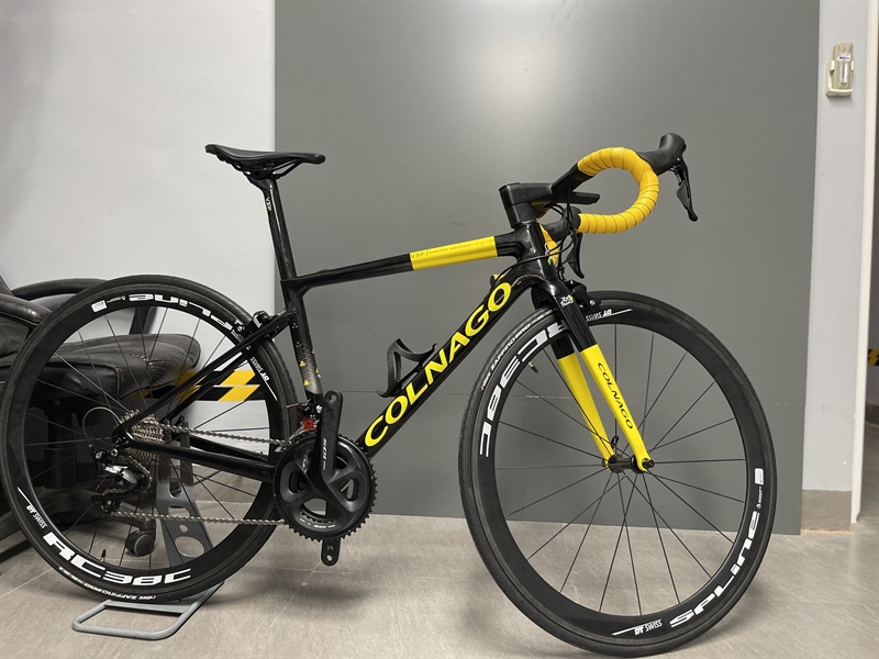 Xe đạp carbon Colnago V3R phanh 2 ốc