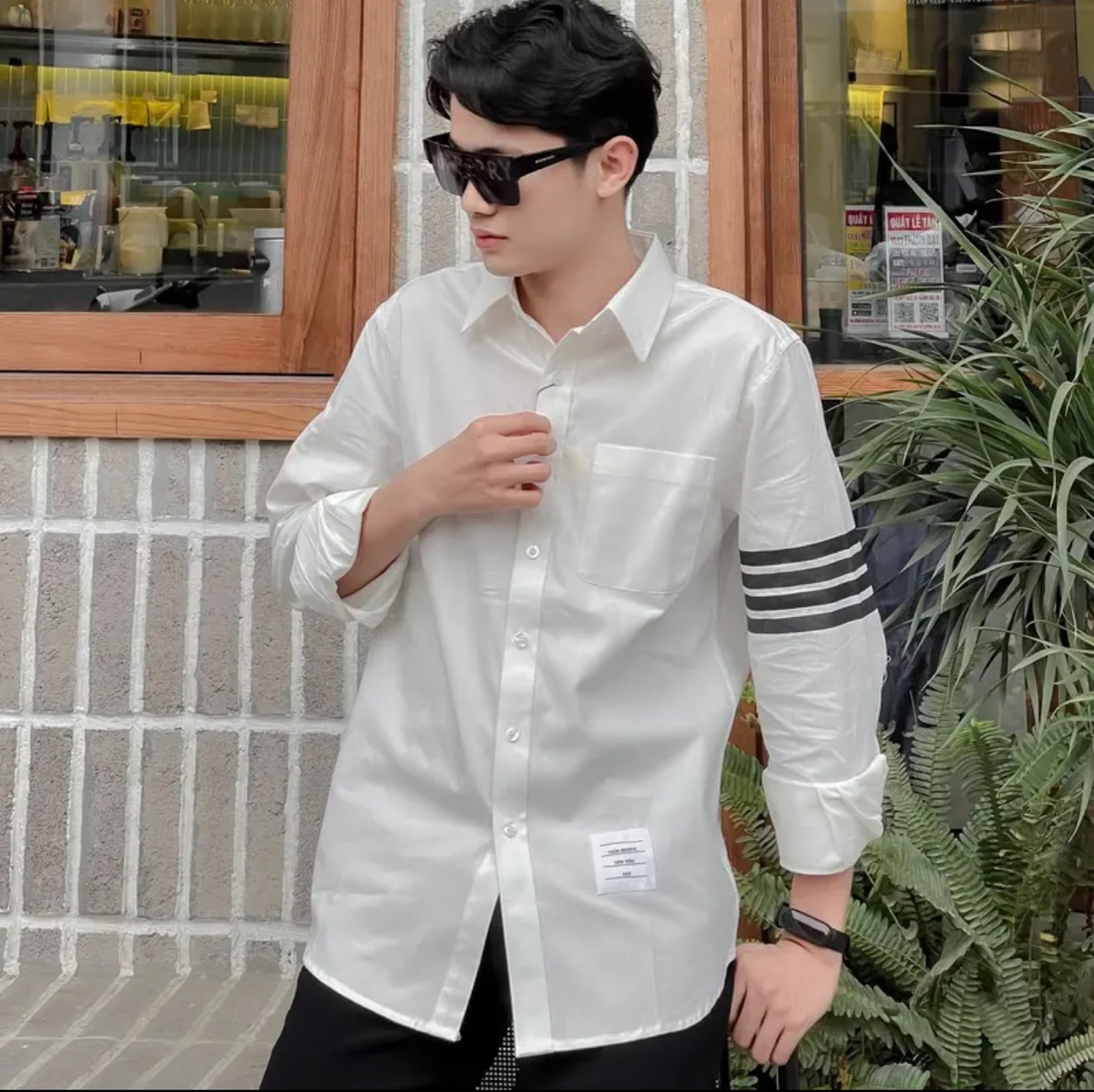 Áo sơ mi thome 4 sọc đen cánh tay