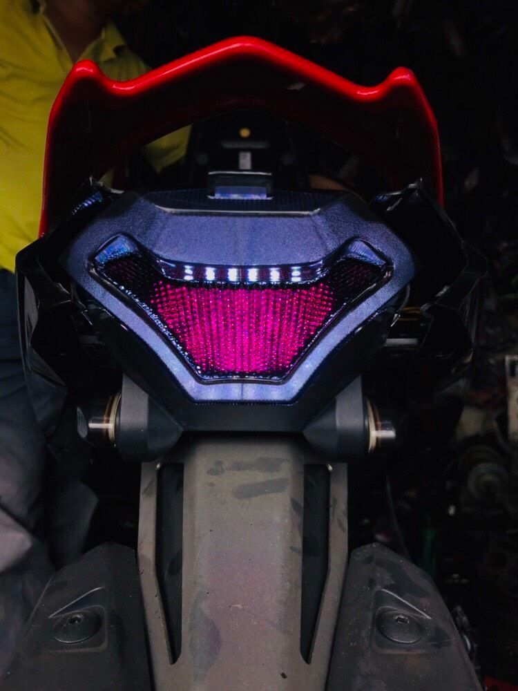 Đèn Hậu Ex 150 hiệu ứng a9