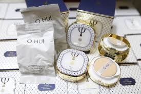 Phấn nước trang điểm Ohui Ultimate Cover CC Cushion của Hàn Quốc