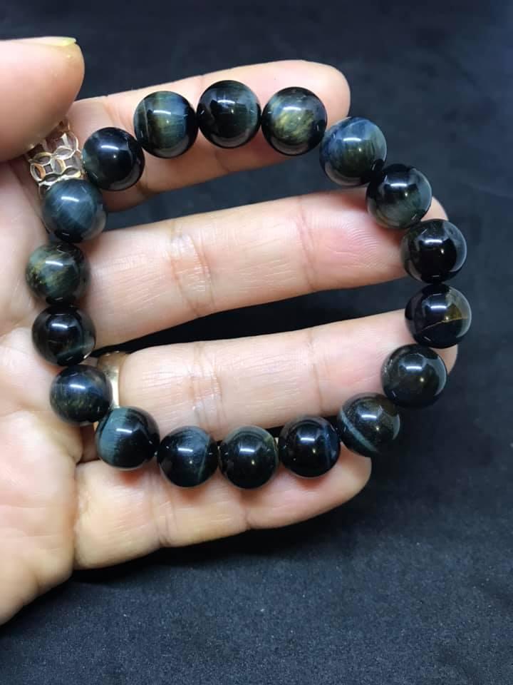Vòng tay đá mắt hổ đen 10ly