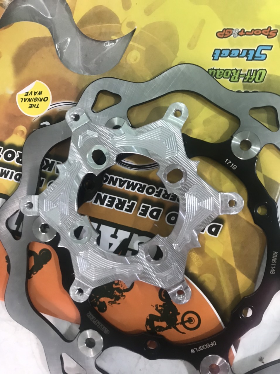 Dĩa KTM kèm lòng CNC phù hợp đĩa 4 lỗ Wave, Sirus, Vario, SH, Click, Winner, Winner X