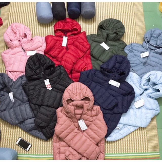 Áo phao nữ siêu nhẹ Uniq-Made in Việt Nam, thiết kế hợp thời trang, sang trọng, đường may tỉ mỉ, chắc chắn và dễ kết hợp với các loại trang phục khác