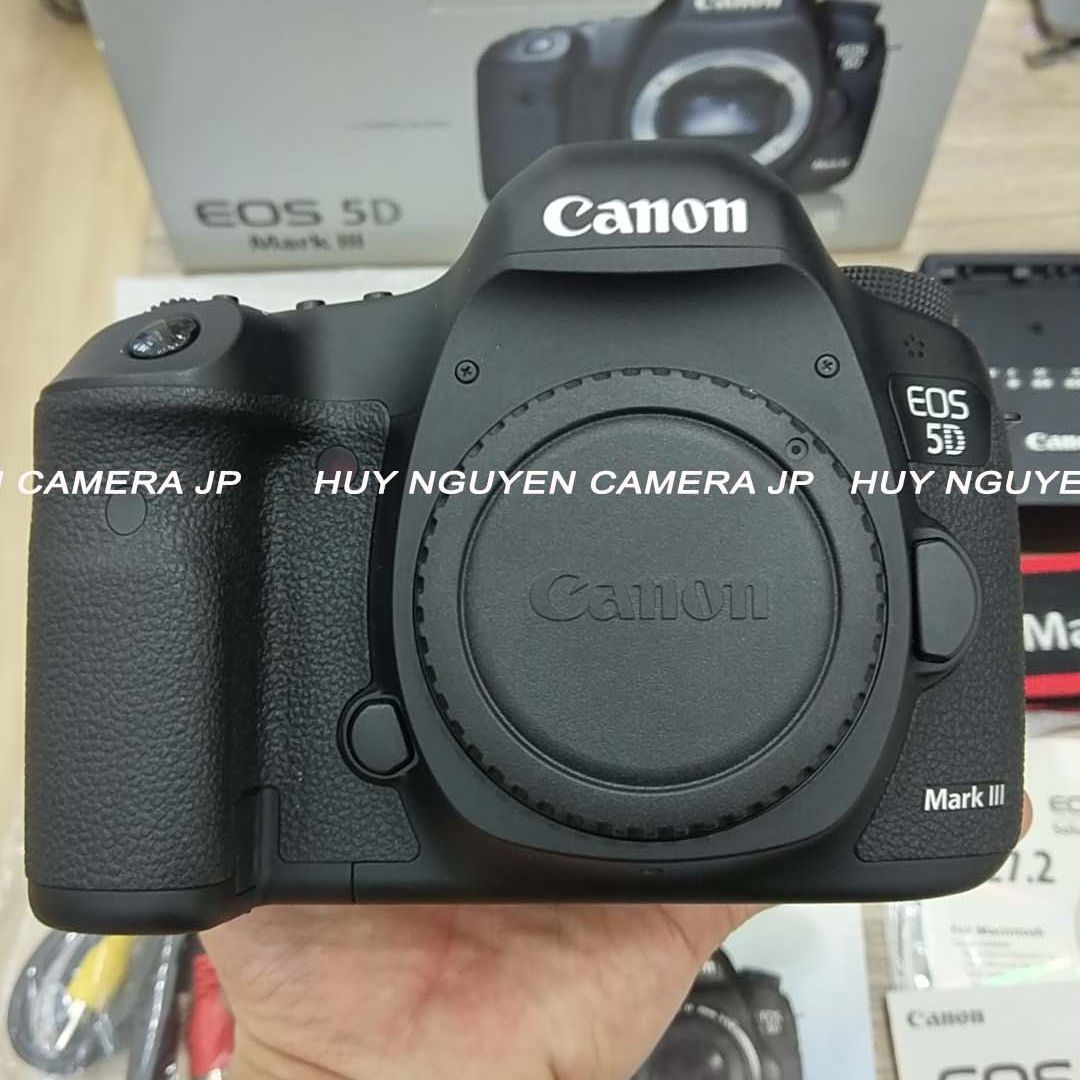Máy ảnh canon 5d3 , canon 5d mark iii fullbox đẹp 90-99.99% sưu tầm. không kèm ống kính.