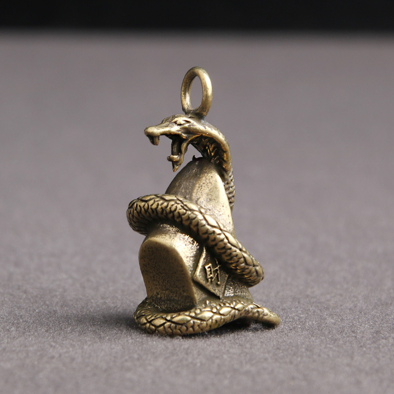 Tượng Phong Thủy Hình Con Rắn Cuộn Thỏi Vàng (Kích Thước: 1.6 x 2.6cm)