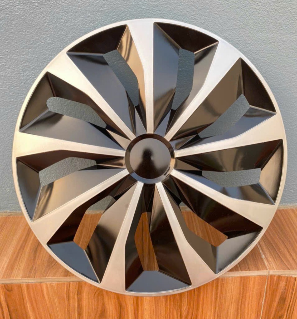 Bộ ốp mâm lazang 15inch phụ tùng ô tô , ốp mâm bánh xe tải xe hơi bản thiếu giả vành đúc Giá 240,000 Đồng*Miễn phí vận chuyển