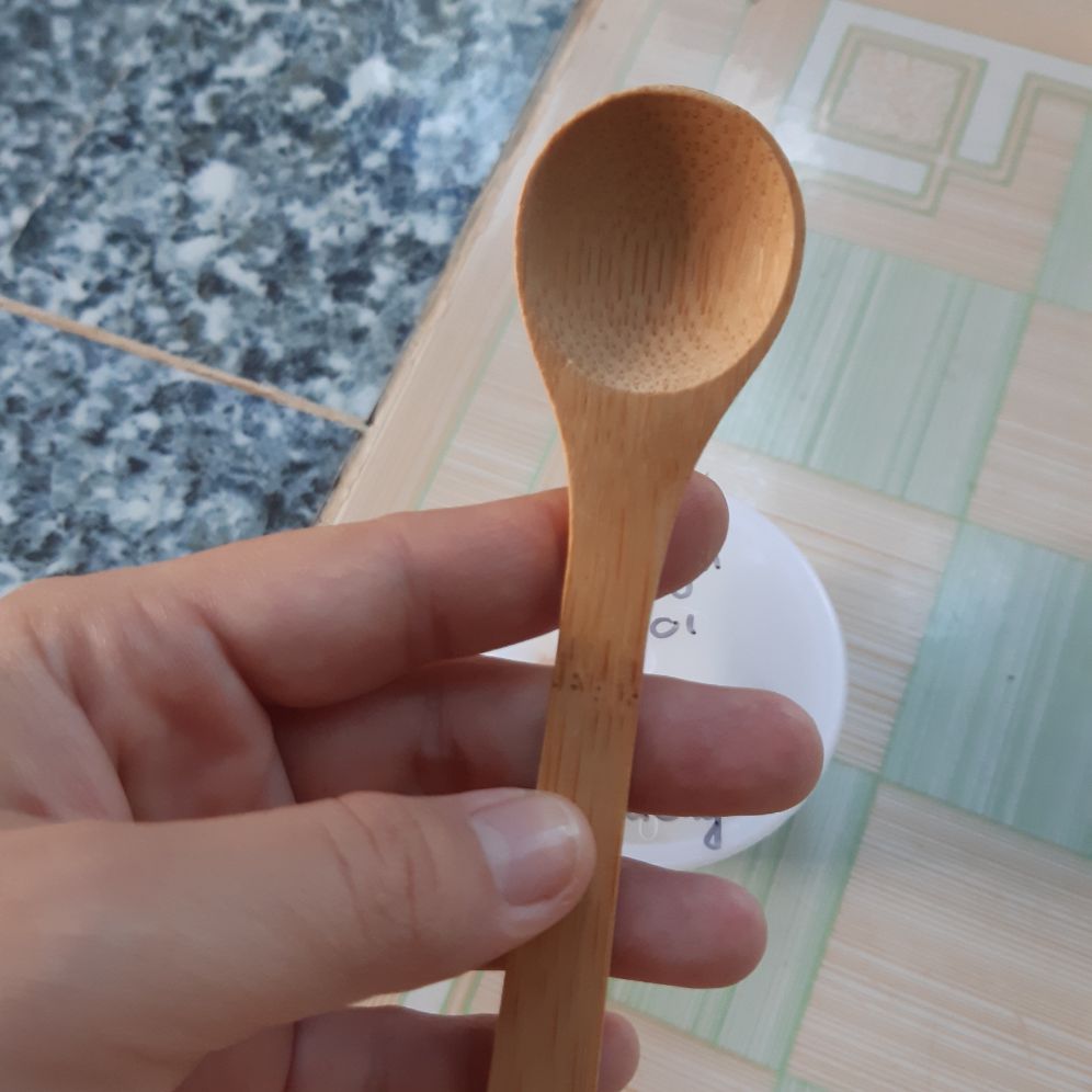 nấm sữa kefir- muỗng (gỗ/nhựa)  dùng nuôi nấm sữa kefir, nấm làm sữa chua.lẻ 9k(sp quà tặng là muỗng nhựa đẹp nhiều màu xinh)