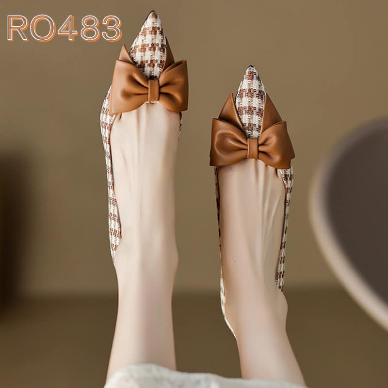 Giày cao gót nữ đẹp đế nhọn 7cm hàng hiệu Rosata đính nơ phối màu cá tính RO483
