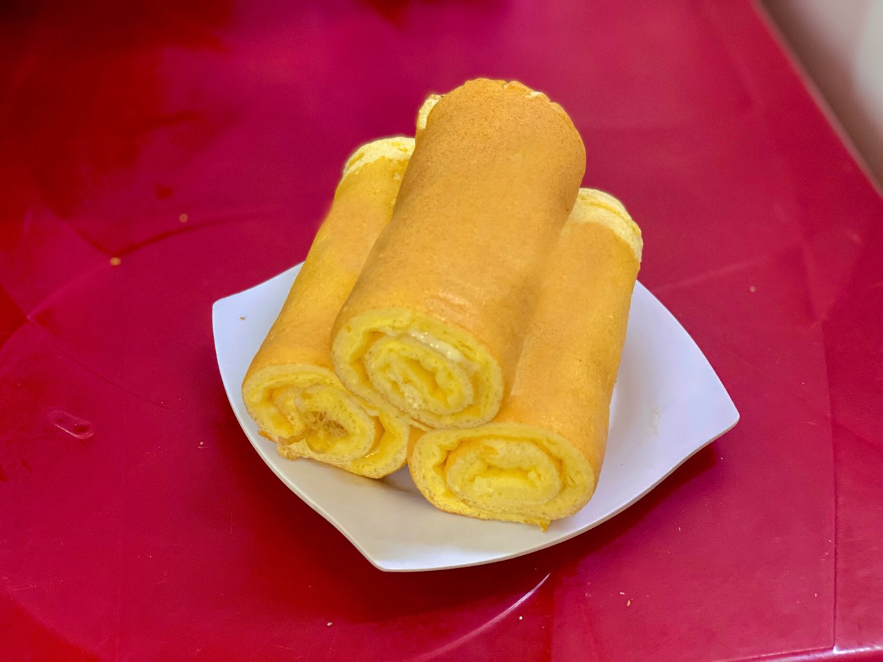 [HCM]Bông lan cuộn phô mai trứng muối chà bông