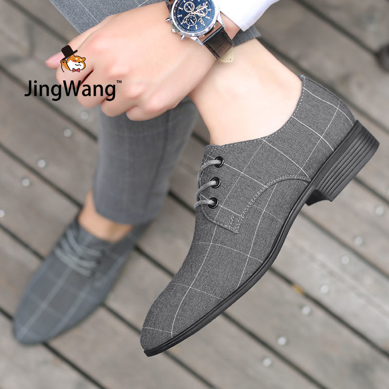 JingWang【Free Shipping Miễn phí vận chuyển】 Giày vải nam Giày thường Mùa hè Dép mũi nhọn thoáng khí Chống trượt Giày lười Giày nam Hàn Quốc