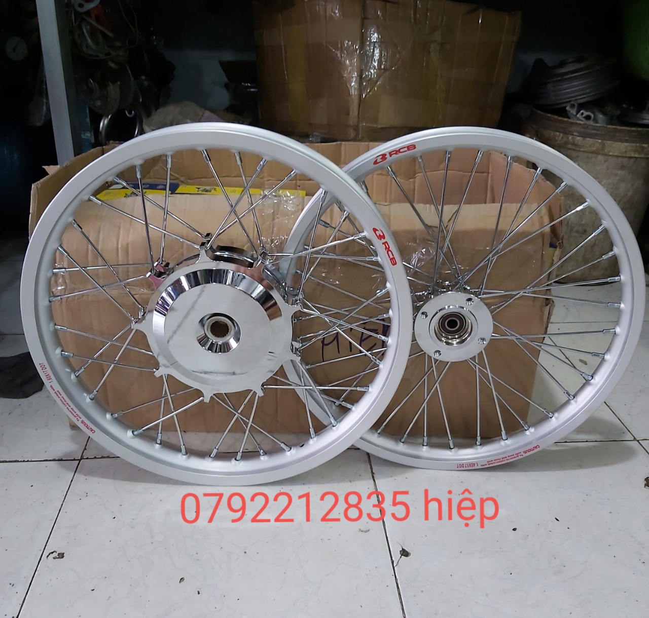 [HCM]CẶP BÁNH CĂM KHẾ BẠC GẮN VARIO CLICK THÁI VISION AB NIỀNG NHÔM RCB