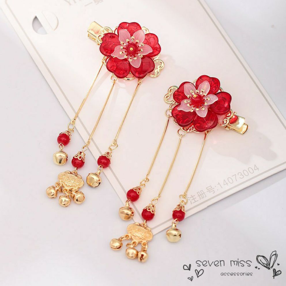Kẹp tóc đỏ phong cách cổ trang