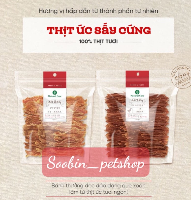 Snack natural core thịt ức sấy cứng cho chó.