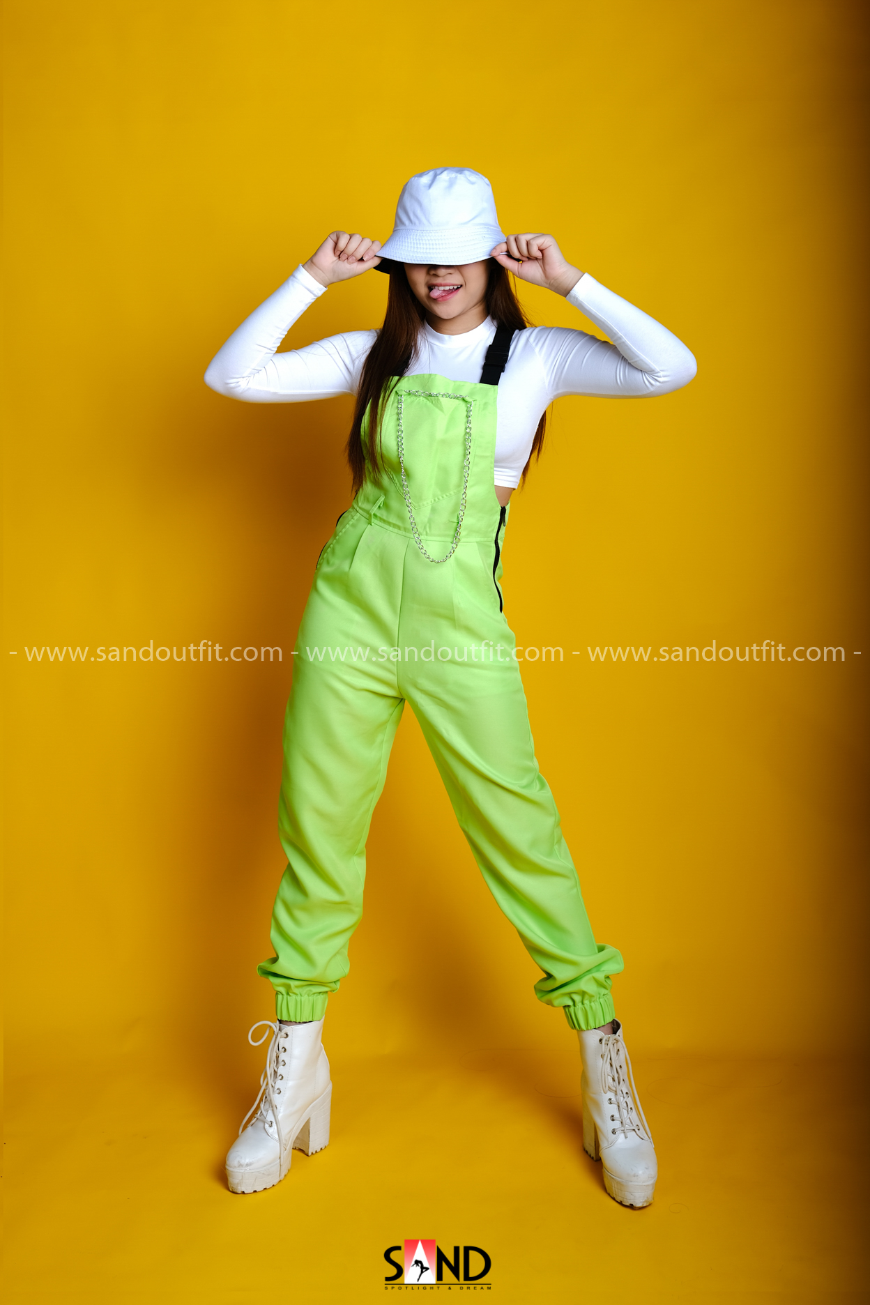 Quần Yếm Xanh Neon