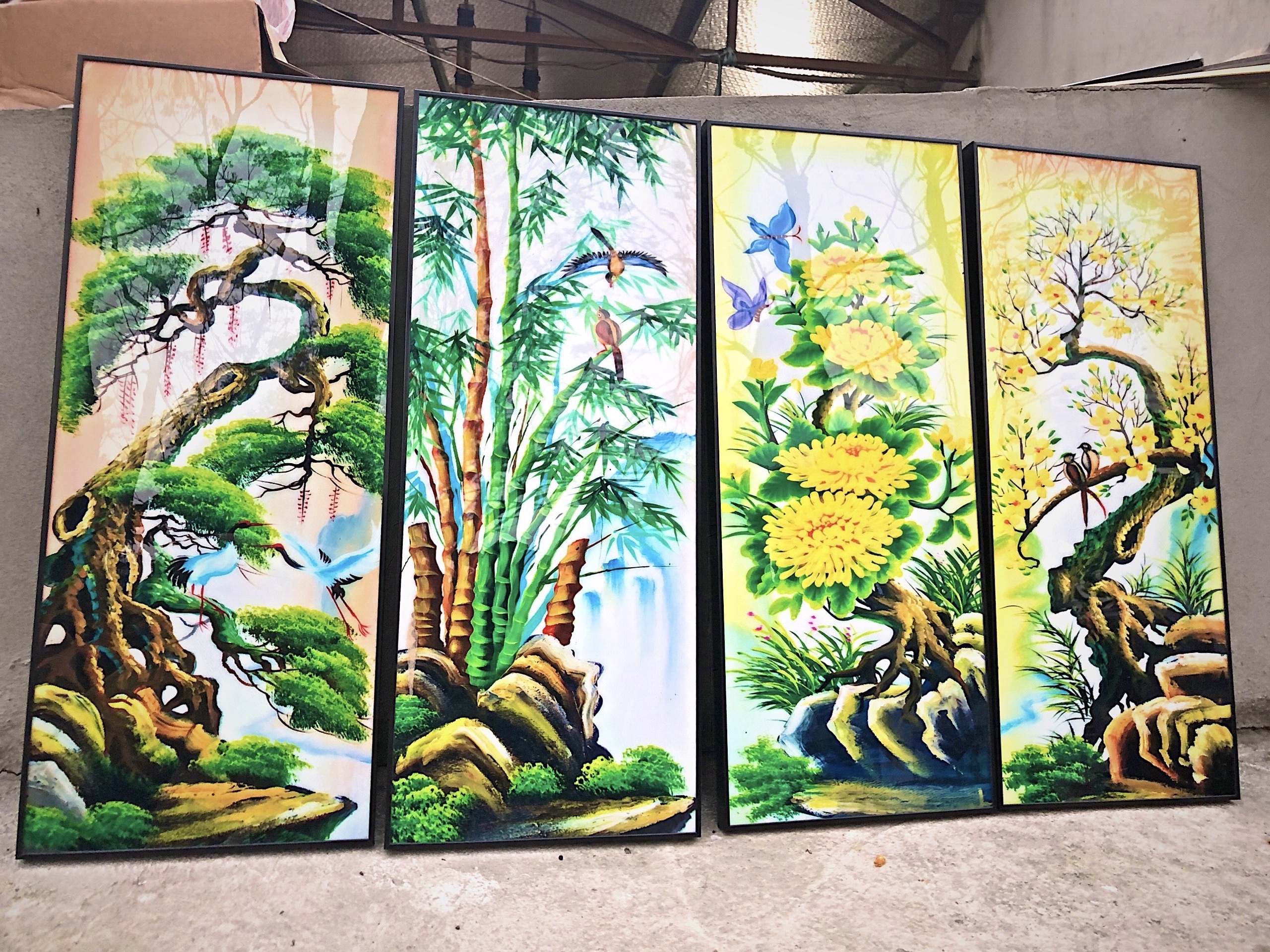 Bô Tranh Treo Tường Tứ Quý 3D Tráng Gương Cao Cấp. Treo Phòng Khách Phòng Thờ Trang Trí Nhà Cửa...  Làm Quà Tặng Tân Gia