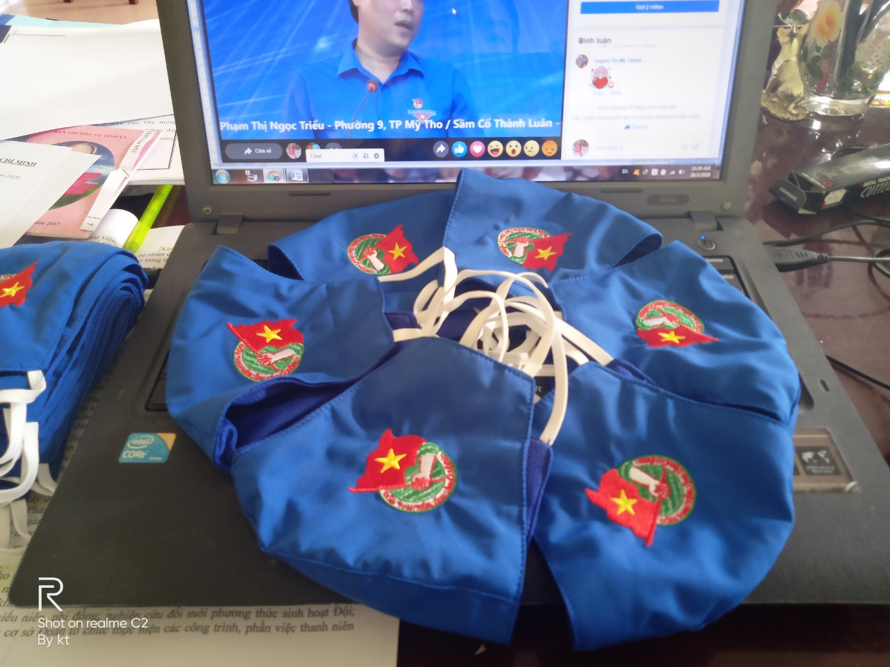 Khẩu trang Đoàn thanh niên