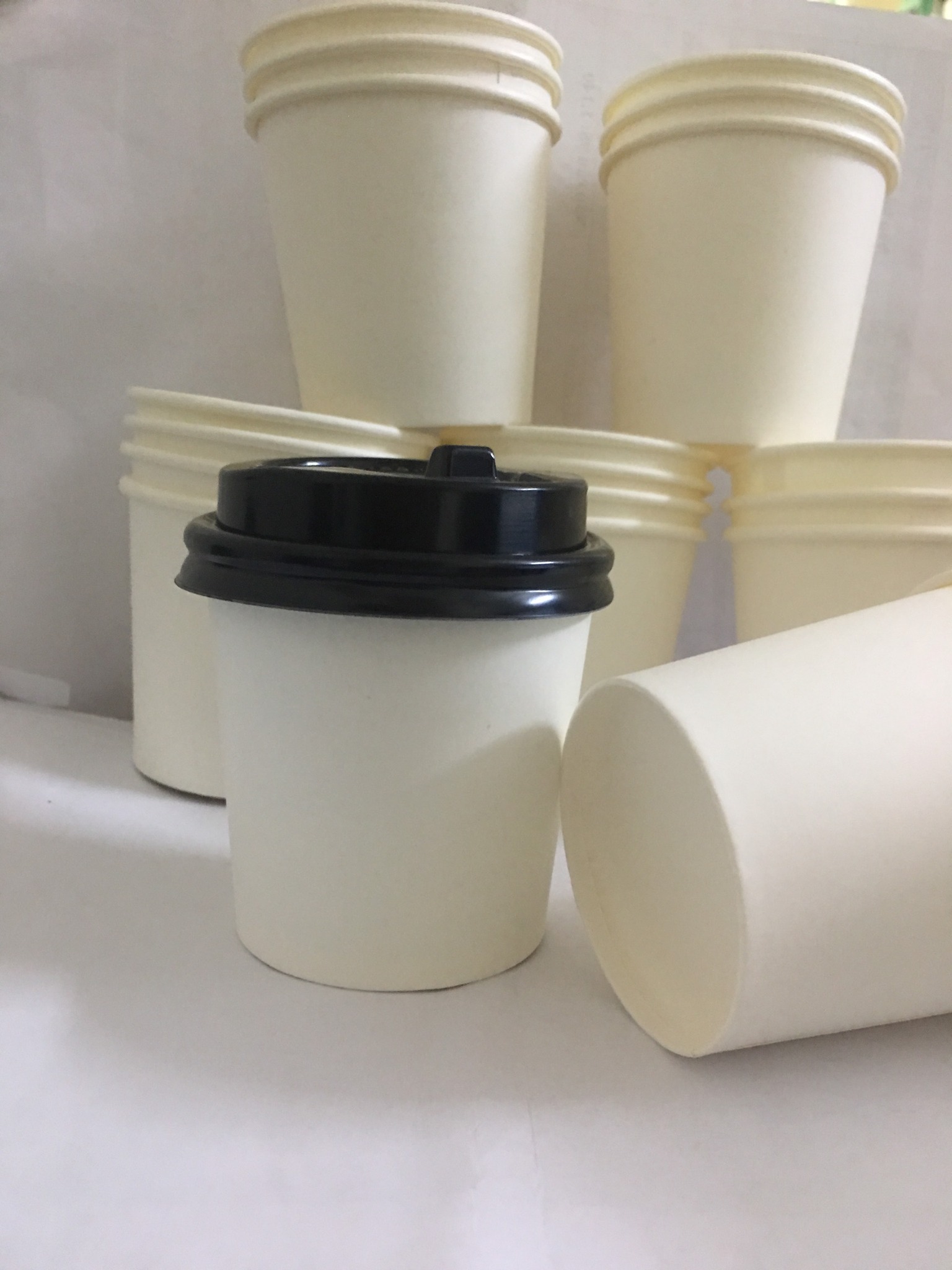 100 ly giấy 6oz + nắp đen khoá nóng